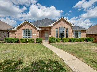1721 Chapman Dr, Mesquite, TX 75149