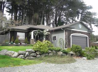 472 Elmira Ave SE, Bandon, OR 97411