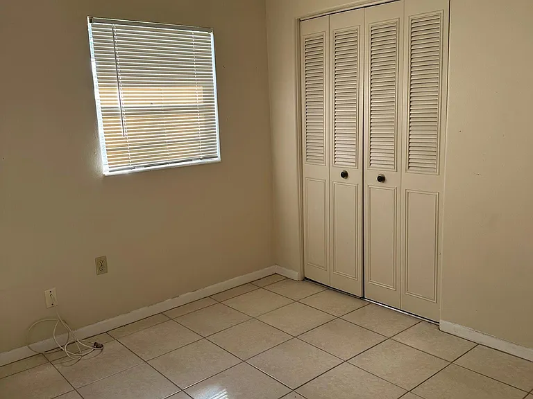 31332 Fernway St — Photo 8