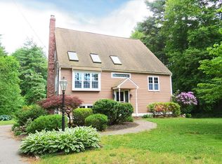 90 Myrtle St, Wrentham, MA 02093