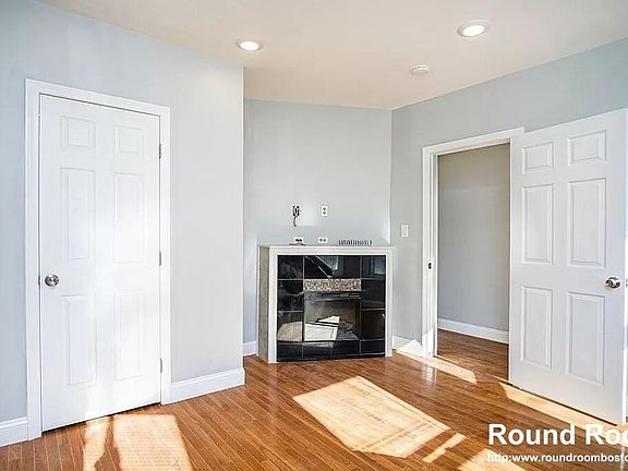 2nd image of 28 Moreland St #1
