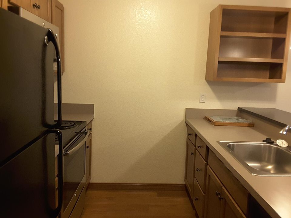 1st image of 11500 Pinehurst Way NE #410
