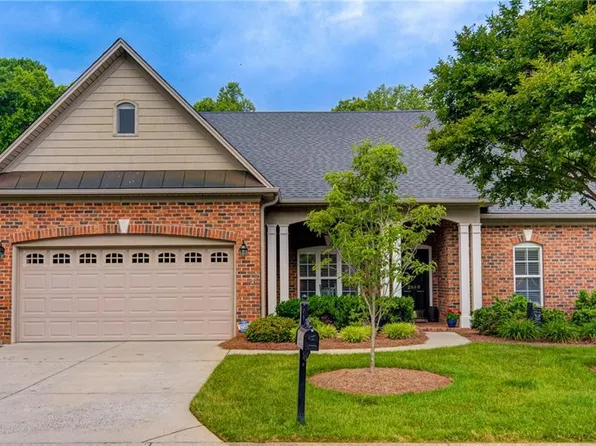 2640 Belwick Village Dr, Winston Salem, NC 27106