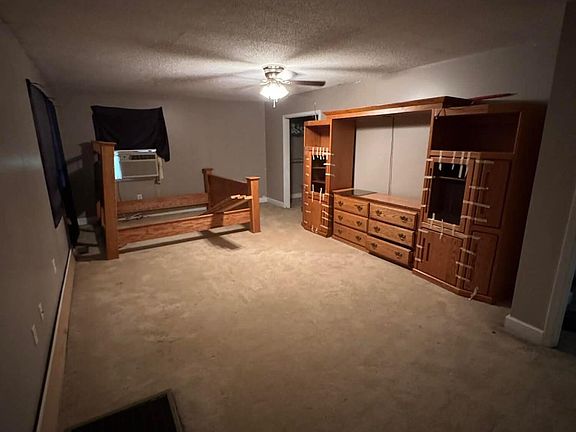 3rd image of 395 High Rock Rd