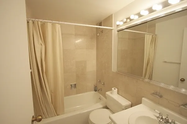 Rented by Citi Habitats | media 40