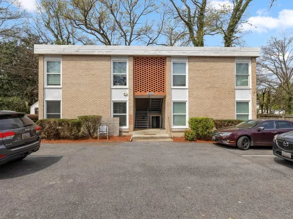 7304 Dickinson Ave APT 4, College Park, MD 20740