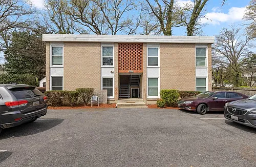 7304 Dickinson Ave #4 Photo 1
