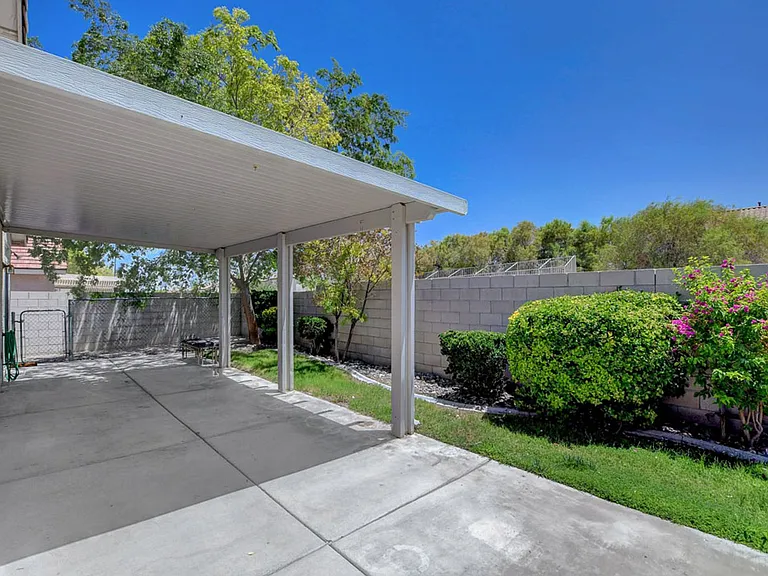 8737 Radiant Ruby Ave — Photo 35