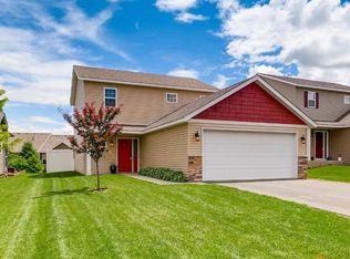 3539 Village Trl, Hastings, MN 55033