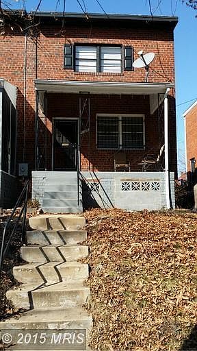 Exterior (Front)