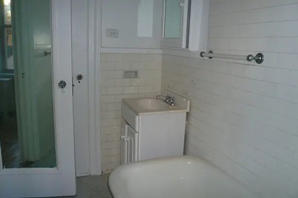 Sold by Akam Sales and Brokerage | media 20