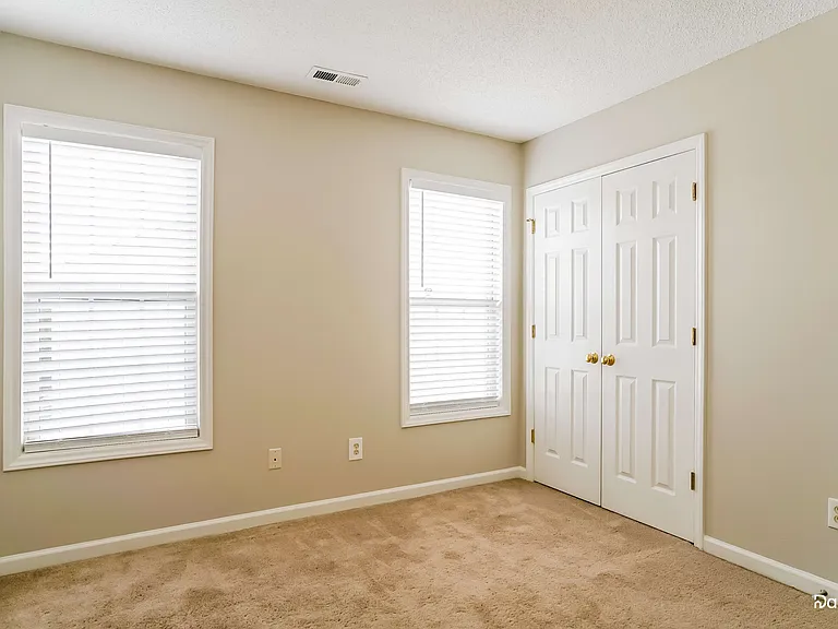 4812 Windblown Ct — Photo 9