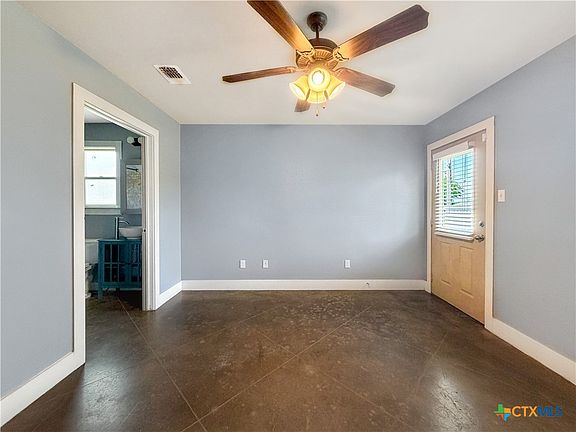 4th image of 1248 Honor Ln