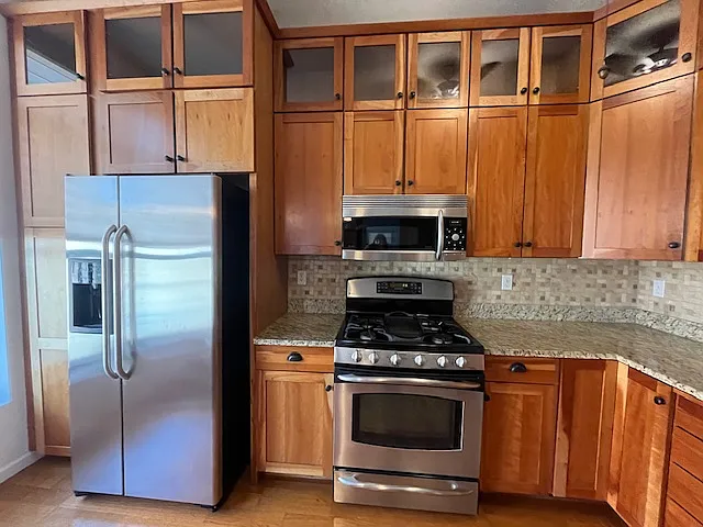 270 4th St E #401 — Photo 21