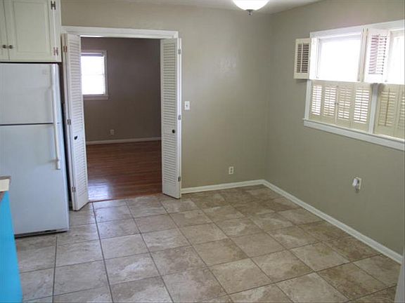 5th image of 3801 Julie Dr