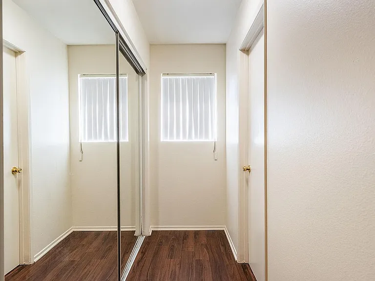 14816 Friar St #102 — Photo 17
