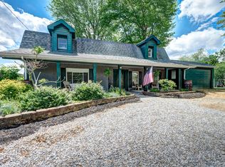 335 S Main St, Johnstown, OH