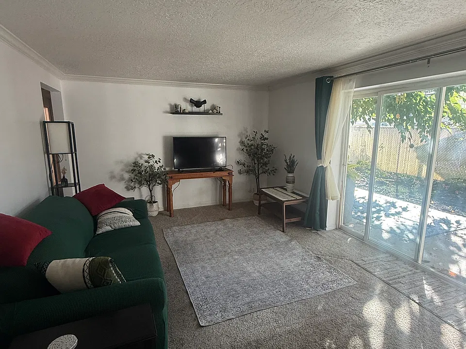3770 S Maple View Dr #12