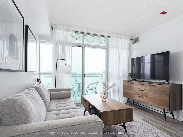 1600 Charles St #710 — Photo 3