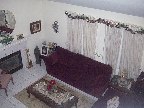 5th image of 38051 Wesley Ct