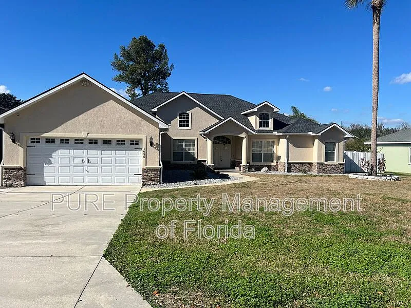 4 bed, 3.5 bath, 3619 sqft, $3,995 — Photo 2