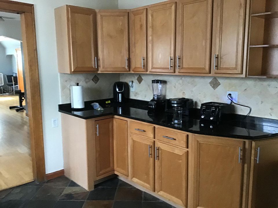 1st image of 2923 N Marmora Ave #2