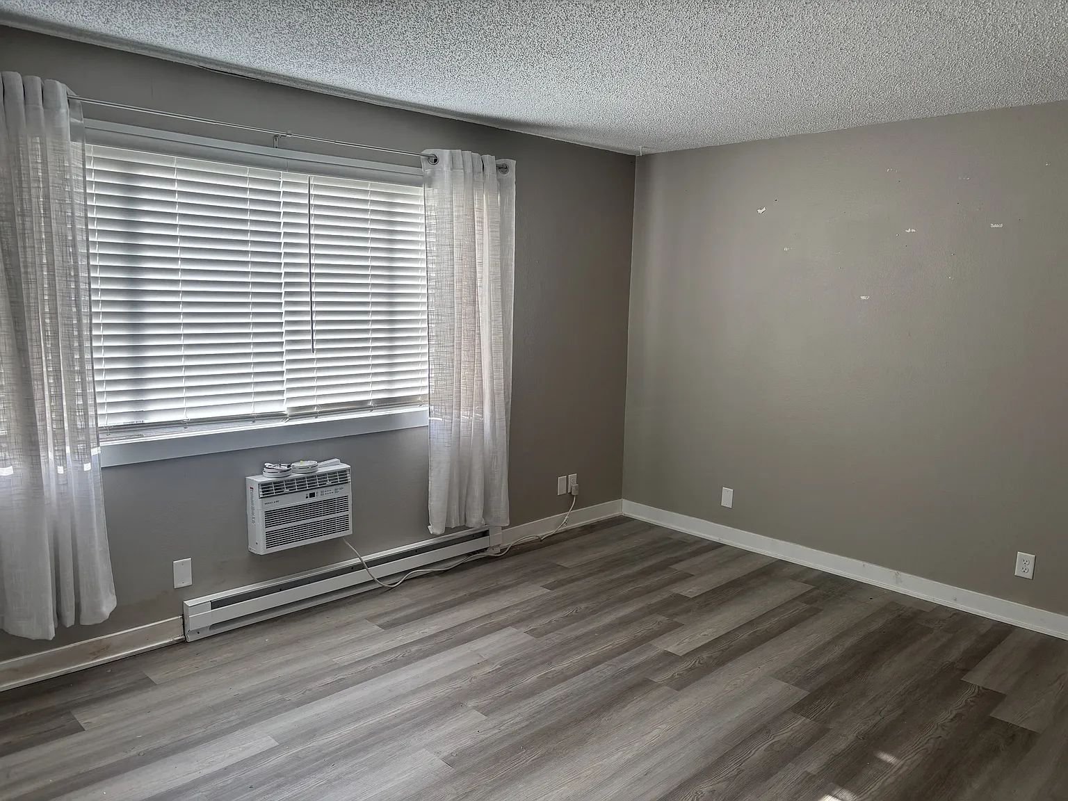 103 Grant Street South — Photo 3