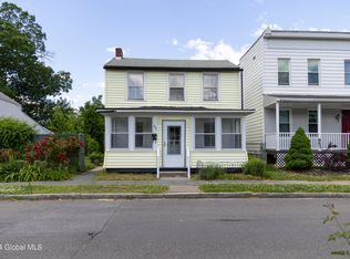 425 7th Ave, Troy, NY 12182