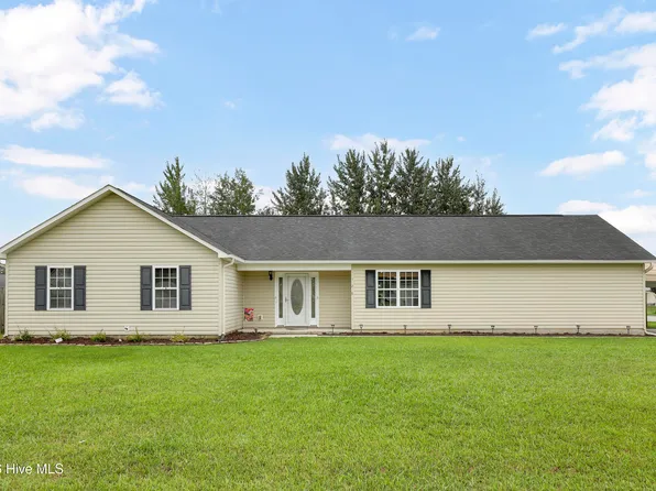126 Airleigh Place, Richlands, NC 28574