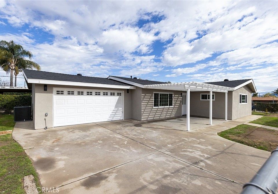 1194 Perrisito St, Perris, CA 92570 Zillow