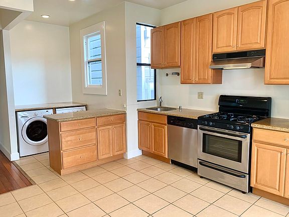 2nd image of 645 Natoma St #A