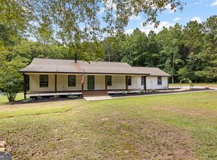 520 Lassetter Rd, Sharpsburg, GA 30277