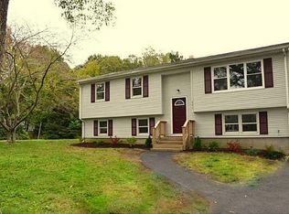 351 Hill St, Coventry, RI 02816