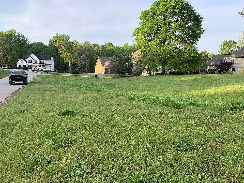 2nd image of 22 Jennings Ct
