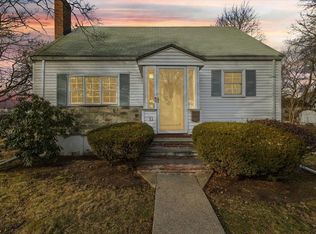 33 Edwardson St, Hyde Park, MA 02136