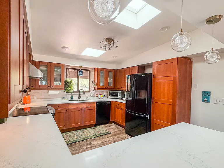2618 N Teresa Ln — Photo 8
