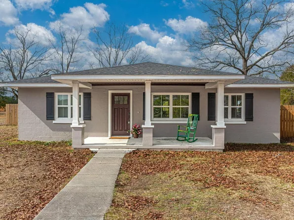 3030 Cosson Cir, Crestview, FL 32536