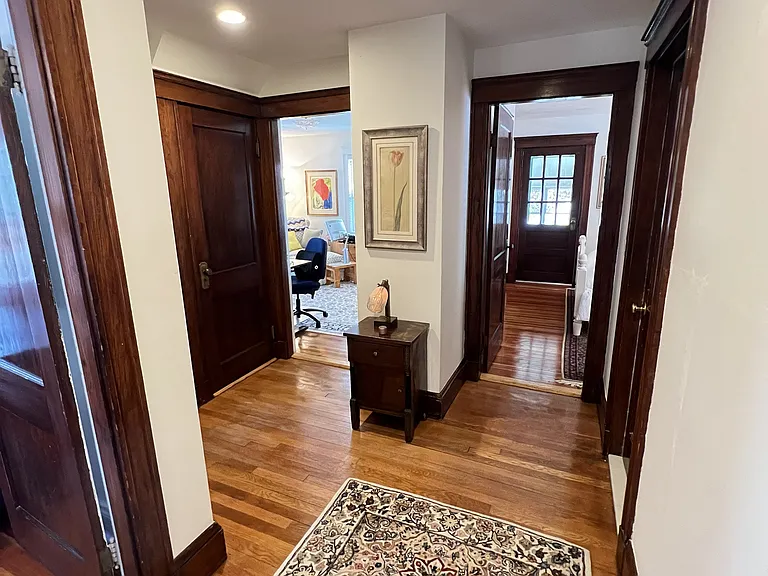 68 Winsor Ave — Photo 30