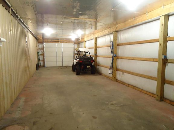 Detached Garage