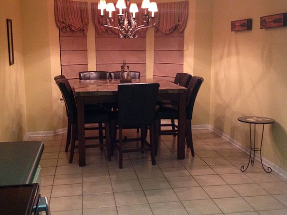 Dining Room/ Kitchen
