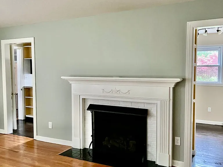 1033 E Kingsbury St — Photo 5