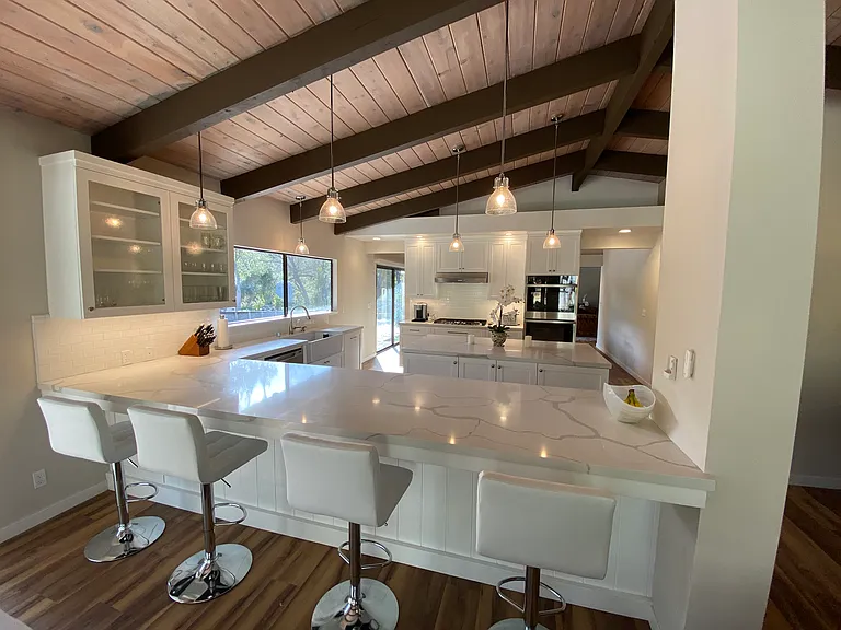 121 Degas Rd — Photo 10