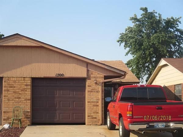 1st image of 1200 SW 77th Ter #2