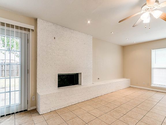 3rd image of 504 N Davis Ave