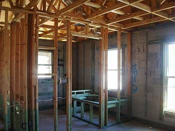 4th image of 3102 College Ave E