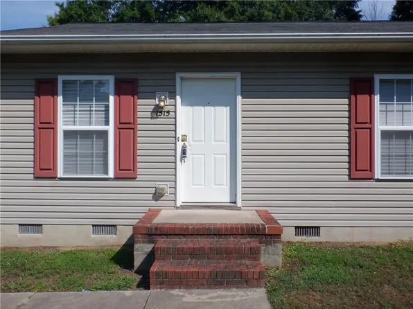 1513-1515 Pollard Ave, Burlington, NC 27217