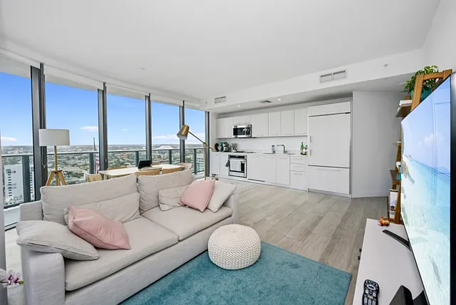 55 SW 9th St #3506 — Photo 6