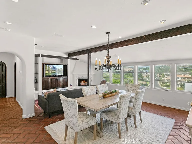 52 Emerald Bay — Photo 10