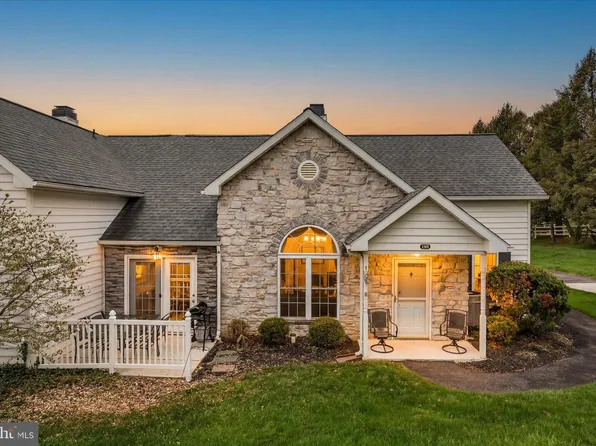 2110 Bayberry Ln #2110, York, PA 17403