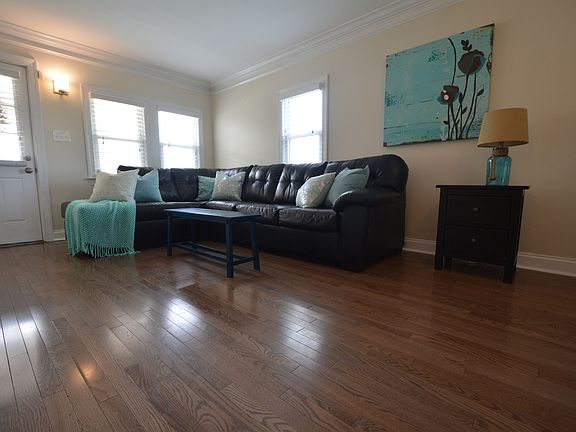 3rd image of 7839 Catherine Ave
